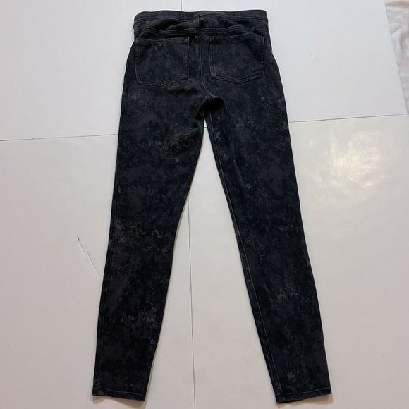 SPANX Women's Jean-Ish Ankle Legging in Gray/Black - Picture 9 of 10